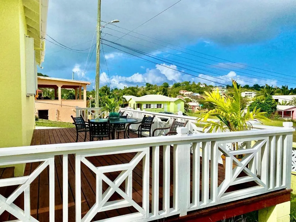 Casa Amarilla Villa Woods Holiday home