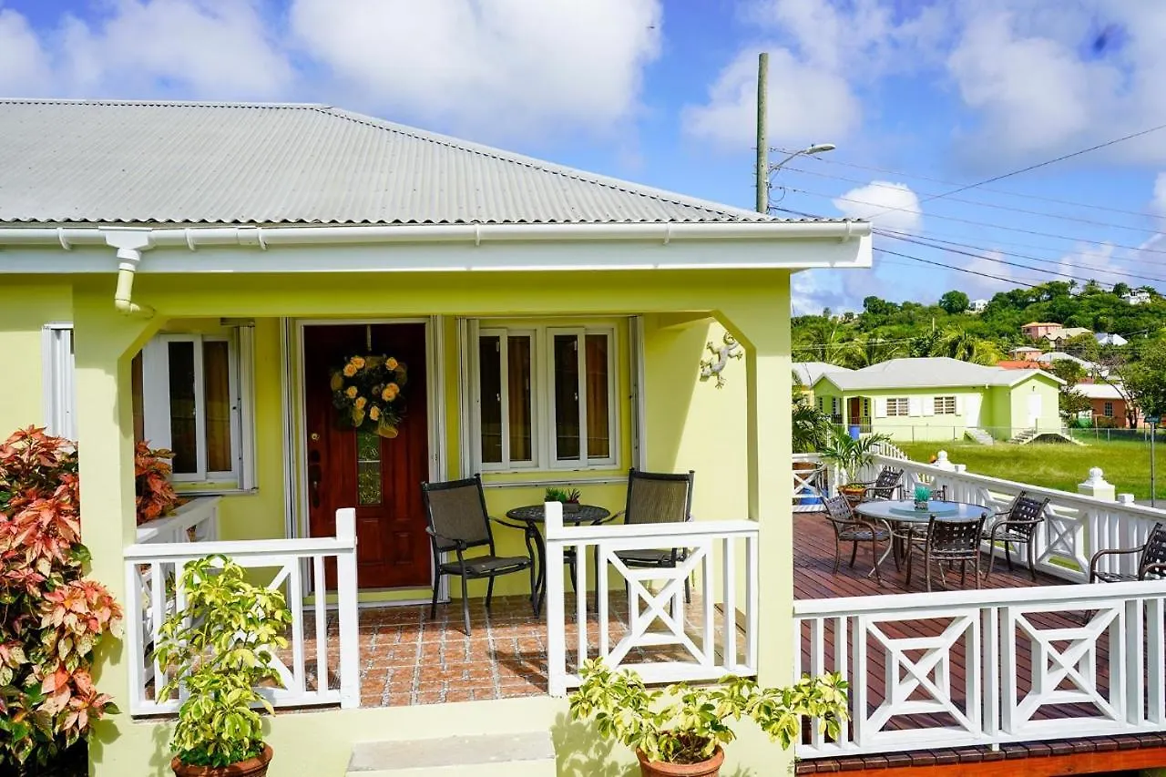 Casa Amarilla Villa Woods
